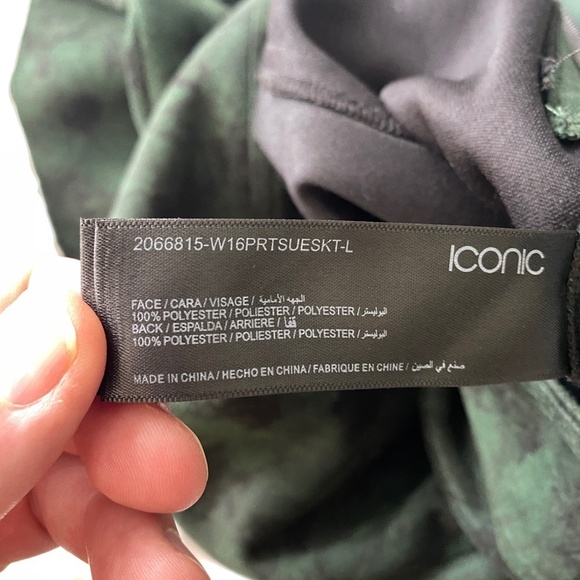 ICONIC Women's 14 Abstract Green Floral Faux Suede Skirt 1/4 Zip Festival Whimsy - Picture 8 of 15